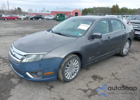 2012 Ford Fusion Hybrid z USA, uszkodzony, nr VIN 3FADP0L33CR315128